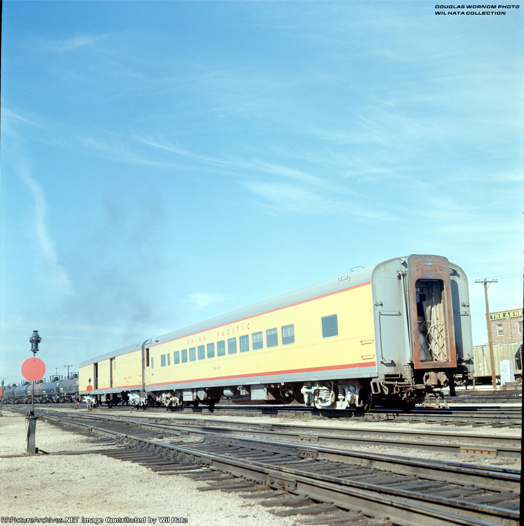 Union Pacific Coach 5444